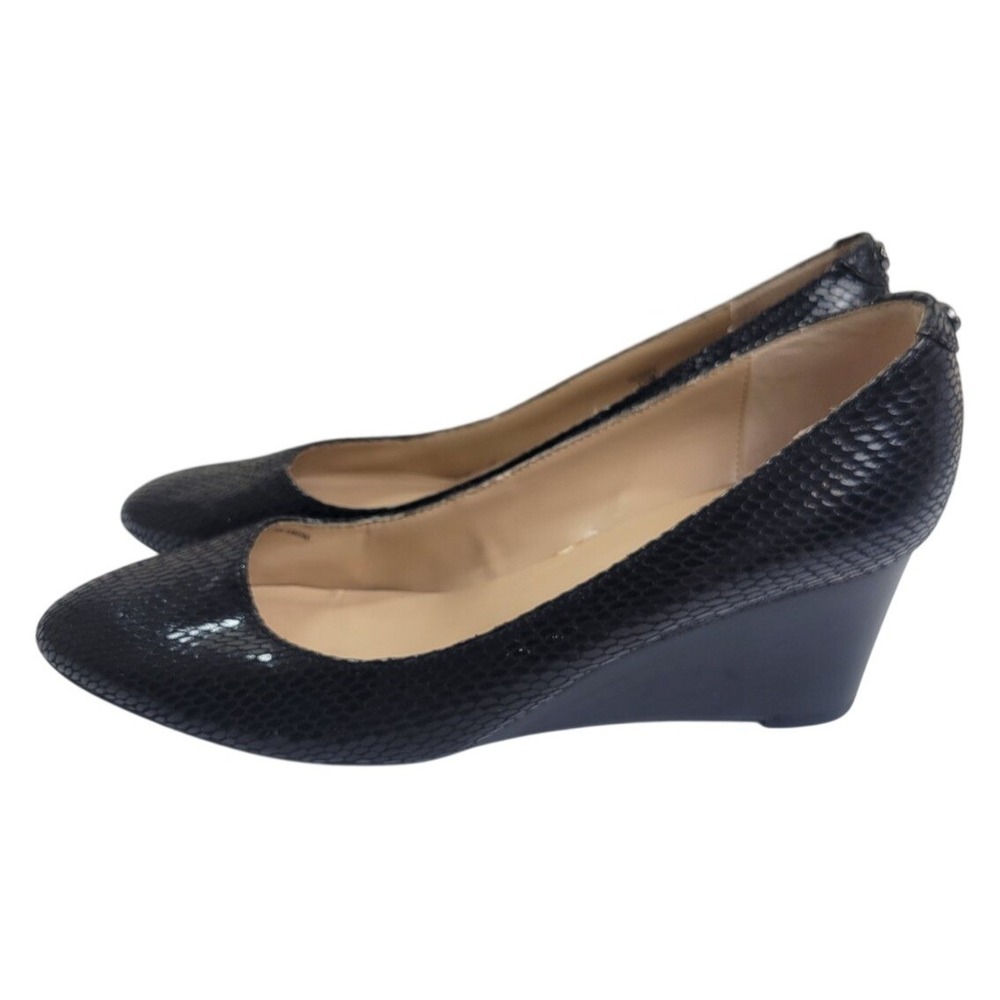 Tahari Bobby Wedge Pumps Snakeskin Embossed Office Black Womens 7.5M‎